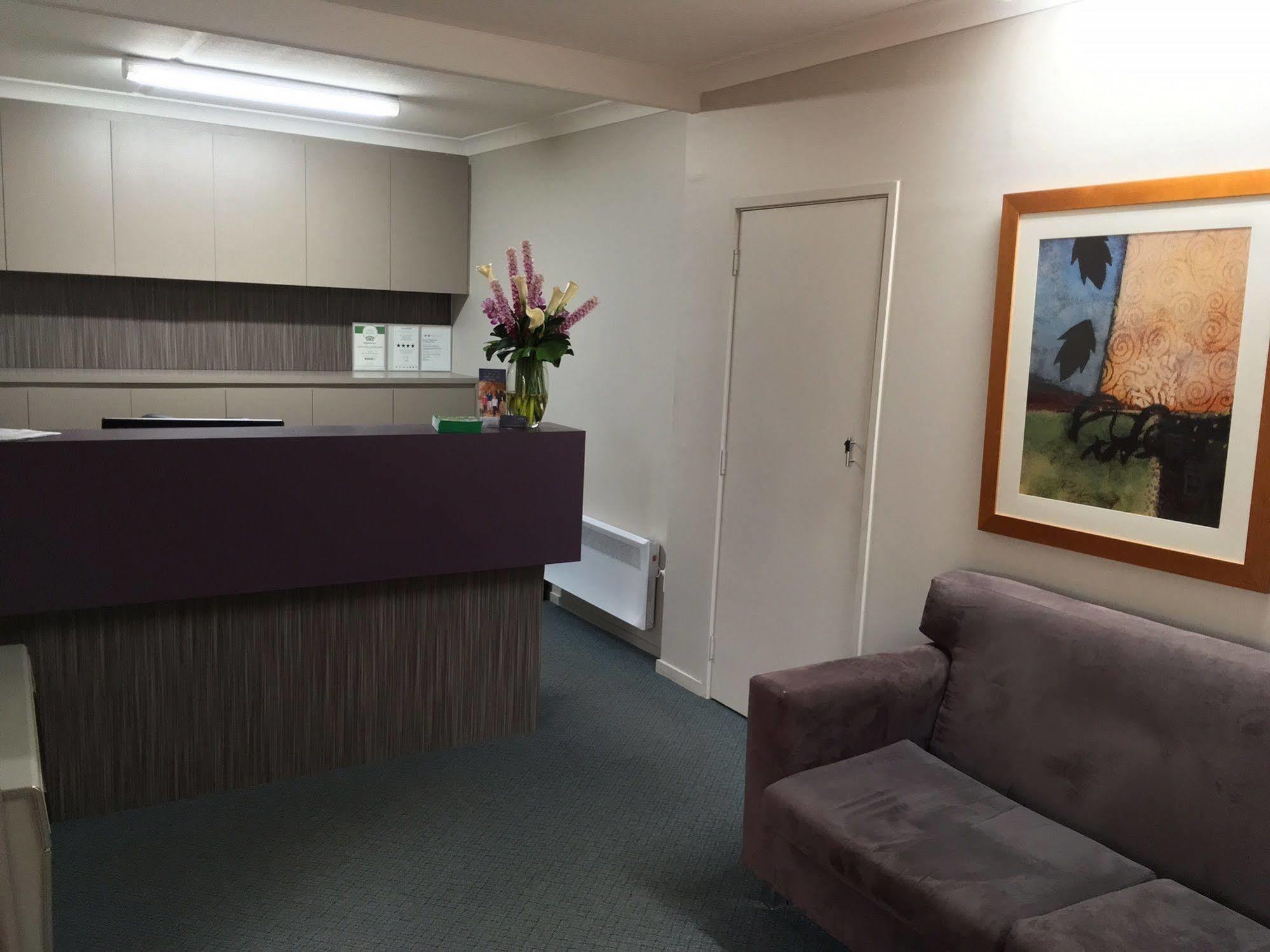 Oxley Court Serviced Apartments Canberra Luaran gambar